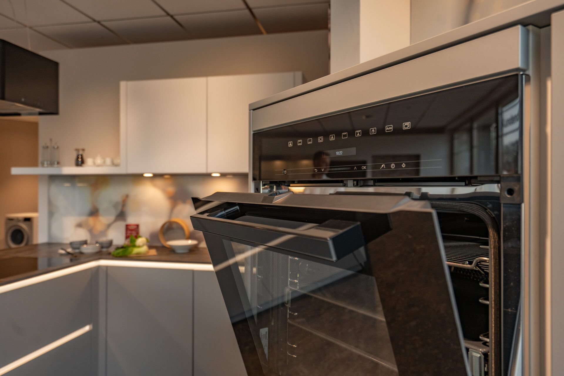 Küchenstudio nahe Bautzen: Persönliche Beratung, moderne Geräte, präzises Aufmaß und Montage. Lassen Sie sich jetzt unverbindlich beraten!