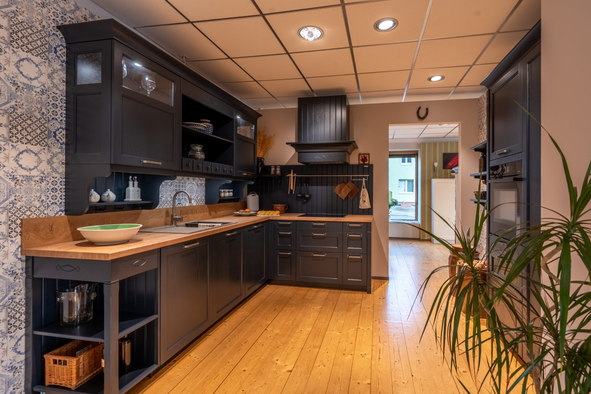 Landhausküchen von SCHNEIDER – Wärme, Charme und moderne Technik